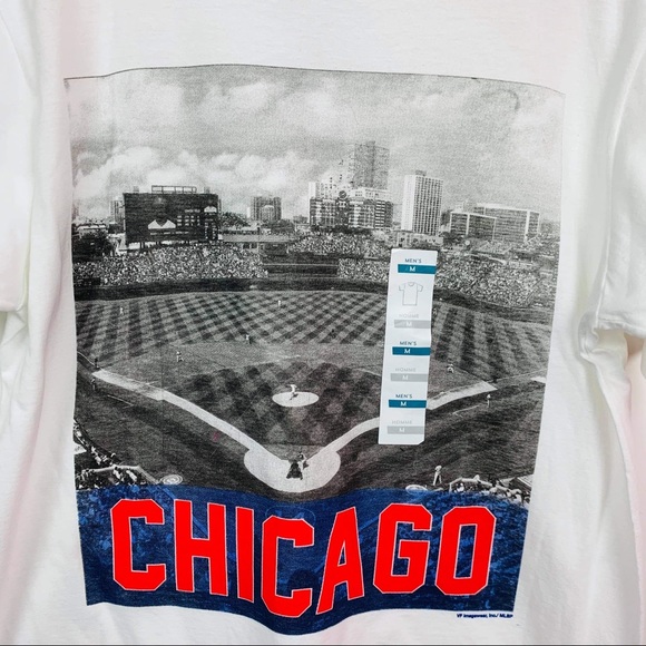 Chicago Cubs Wrigley Field Baseball T-Shirt MLB - Picture 2 of 6